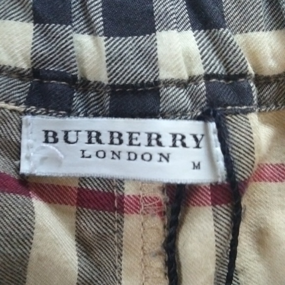 Burberry shorts - Picture 3 of 3